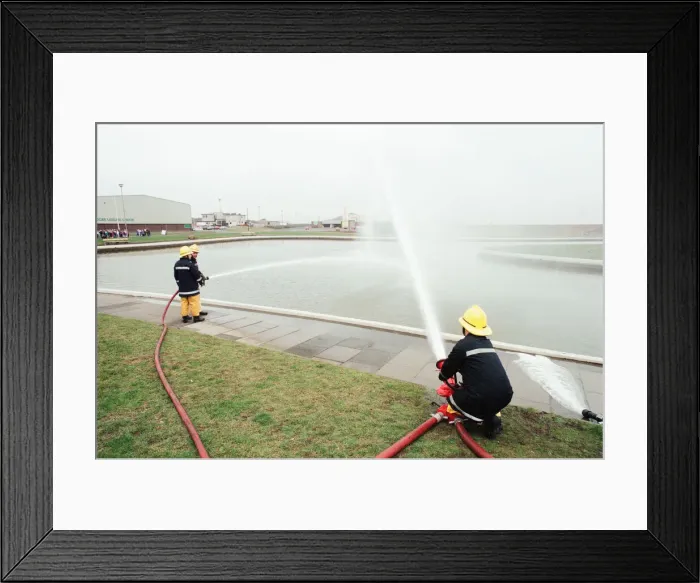 Framed Print : Coatham Boating Lake, Redcar, North Yorkshire, England, 14th February 1992 Framed Print : Coatham Boating Lake, Redcar, North Yorkshire, England, 14th February 1992