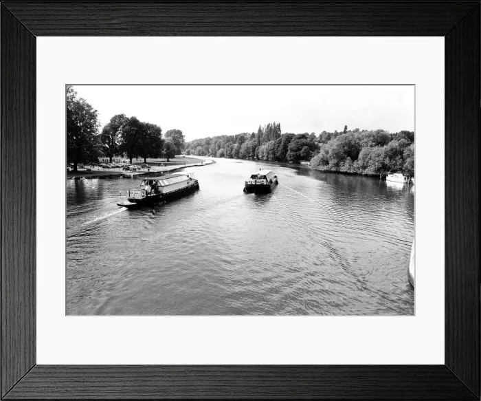 Framed Print : River Thames, Caversham, Reading, Berkshire, England, June 1980 Framed Print : River Thames, Caversham, Reading, Berkshire, England, June 1980