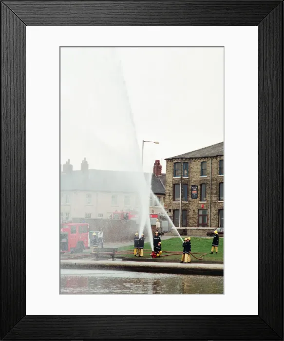 Framed Print : Coatham Boating Lake, Redcar, North Yorkshire, England, 14th February 1992