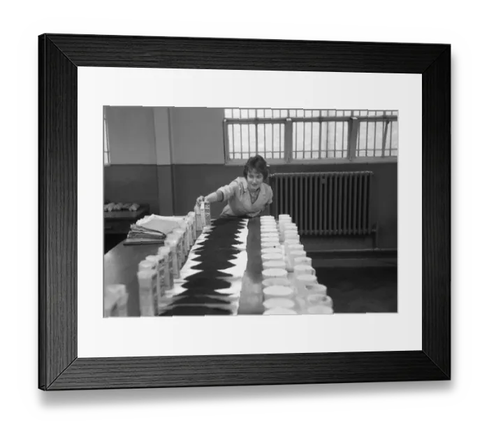 Framed Print : The tea taster at work. A sip, a quick taste and Mr Edward Pedvin, of Hollywood