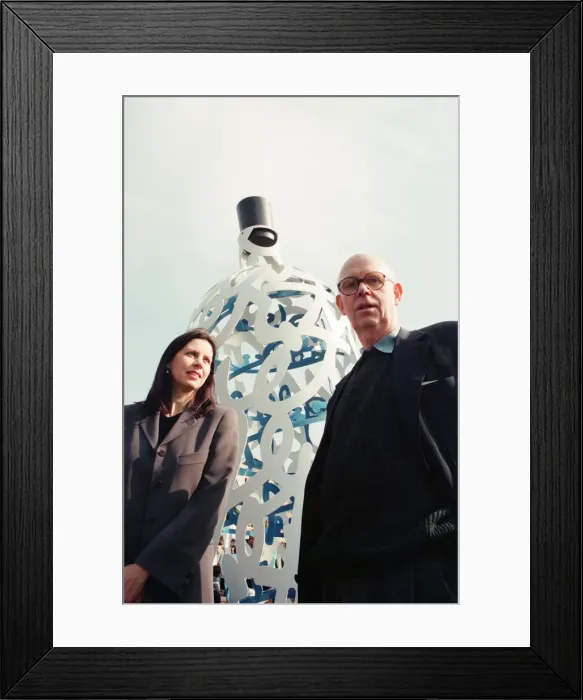 Framed Print : The launch of the sculpture Bottle of Notes, a piece of public art by Claes Framed Print : The launch of the sculpture Bottle of Notes, a piece of public art by Claes
