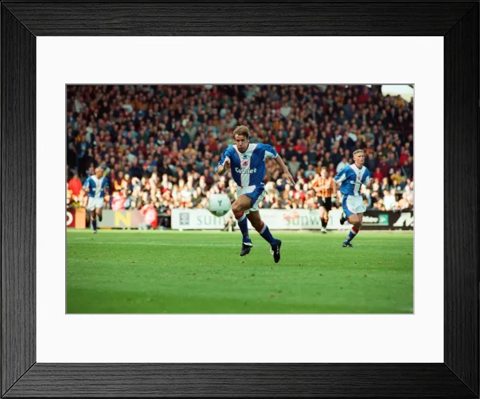 Framed Print : Bradford 2-2 Middlesbrough, League Division One match at Valley Parade Framed Print : Bradford 2-2 Middlesbrough, League Division One match at Valley Parade