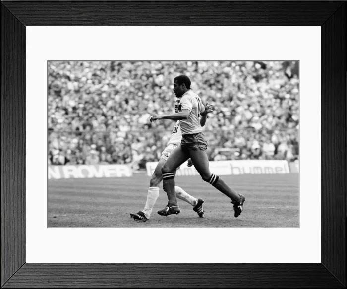 Framed Print : Tottenham 4-1 Watford, FA Cup semi final match at Villa Park, Saturday 11th April 1987 Framed Print : Tottenham 4-1 Watford, FA Cup semi final match at Villa Park, Saturday 11th April 1987