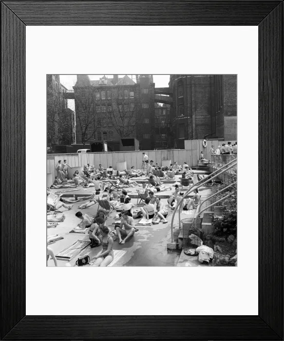 Framed Print : Hot Weather Scenes, Oasis Swimming Pool, Holborn, London, 12th May 1954 Framed Print : Hot Weather Scenes, Oasis Swimming Pool, Holborn, London, 12th May 1954