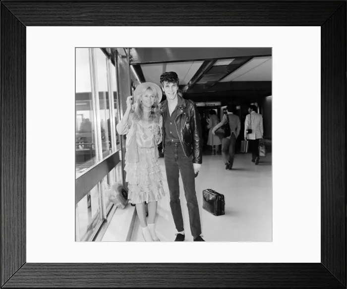 Framed Print : Britt Ekland with boyfriend Jim McDonnell, leaving Heathrow for Los Angeles Framed Print : Britt Ekland with boyfriend Jim McDonnell, leaving Heathrow for Los Angeles