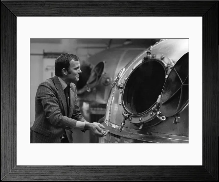 Framed Print : Last brew at Courage, Barclay, Simonds & Co Ltd Brewery, Reading, June 1980
