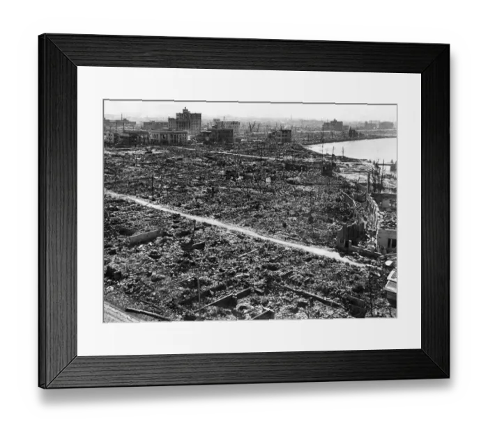 Framed Print : General view looking across the centre of damage at Hiroshima following the dropping of Framed Print : General view looking across the centre of damage at Hiroshima following the dropping of