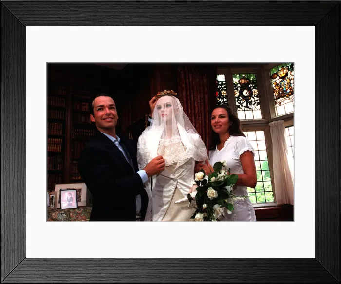 Framed Print : SUDELEY CASTLE WEDDING BY DAVID BAMBER PRESS CALL OF HENRY DENT-BROCKLEHURST Framed Print : SUDELEY CASTLE WEDDING BY DAVID BAMBER PRESS CALL OF HENRY DENT-BROCKLEHURST