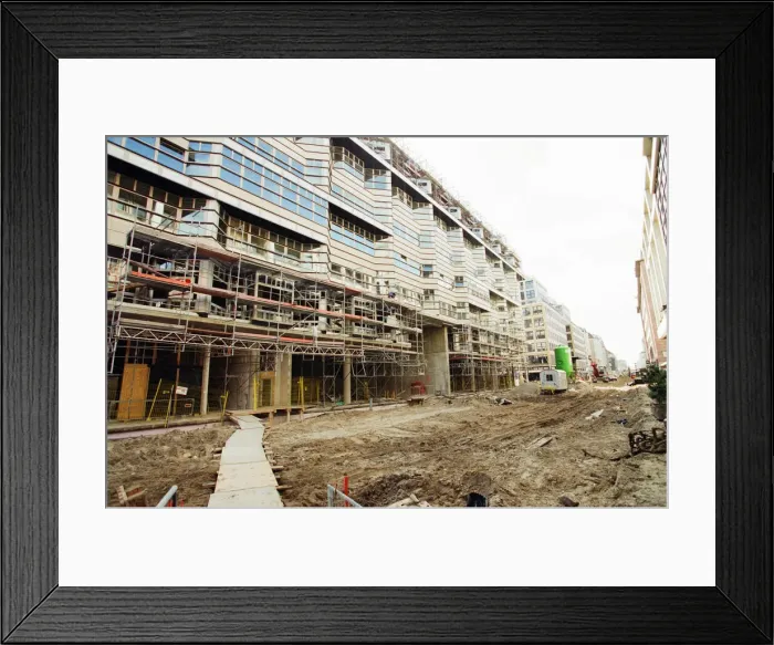 Framed Print : Construction Work, East Berlin, Germany, 7th April 1995 Framed Print : Construction Work, East Berlin, Germany, 7th April 1995
