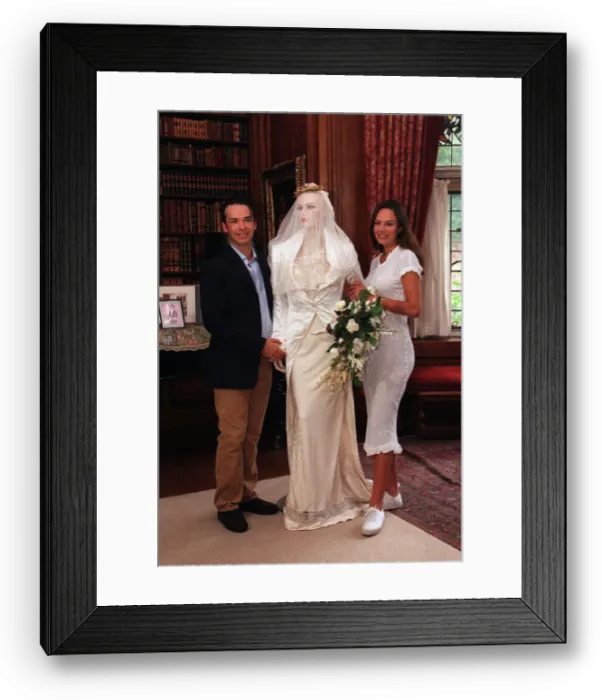 Framed Print : SUDELEY CASTLE WEDDING BY DAVID BAMBER PRESS CALL OF HENRY DENT-BROCKLEHURST Framed Print : SUDELEY CASTLE WEDDING BY DAVID BAMBER PRESS CALL OF HENRY DENT-BROCKLEHURST