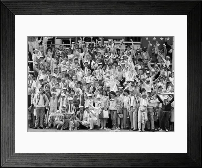 Framed Print : Everton 1-0 Coventry, Charity Shield football match at Wembley Stadium, London Framed Print : Everton 1-0 Coventry, Charity Shield football match at Wembley Stadium, London