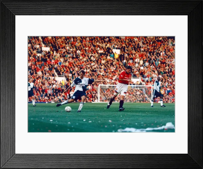 Framed Print : Manchester United 2-2 Liverpool, Premier League match at Old Trafford Framed Print : Manchester United 2-2 Liverpool, Premier League match at Old Trafford