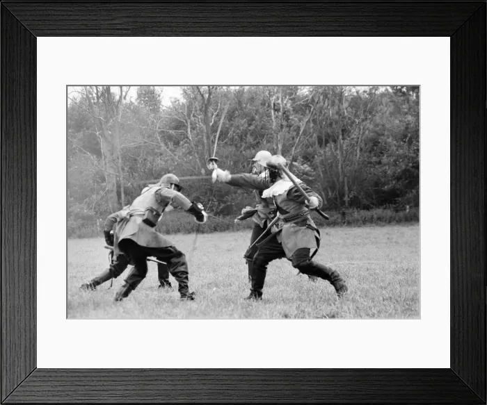 Framed Print : The Siege of Reading, 1643, Tilehurst. English Civil War, re-enactment Framed Print : The Siege of Reading, 1643, Tilehurst. English Civil War, re-enactment