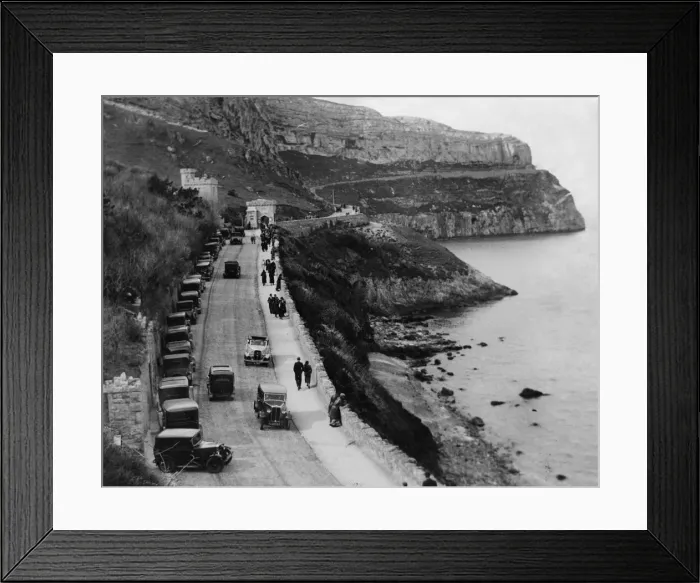 Framed Print : The residents of Llandudno seen enjoying a Easter walk along Framed Print : The residents of Llandudno seen enjoying a Easter walk along