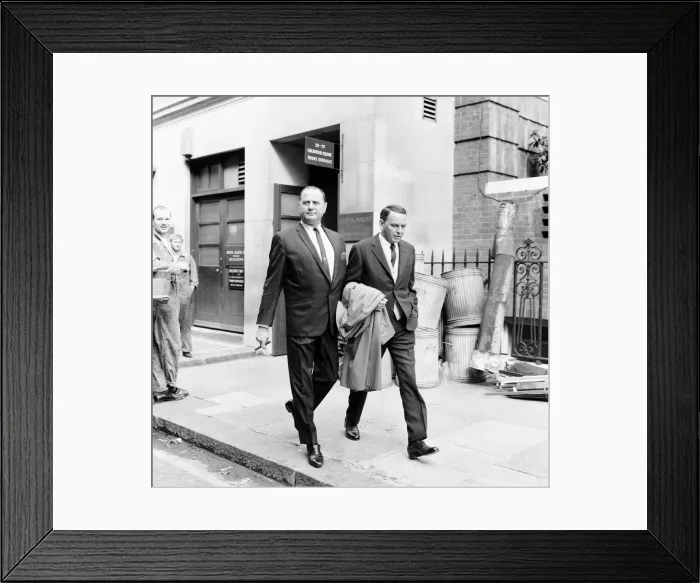 Framed Print : Frank Sinatra, pictured with Bradford Dexter, his business colleague and former actor Framed Print : Frank Sinatra, pictured with Bradford Dexter, his business colleague and former actor