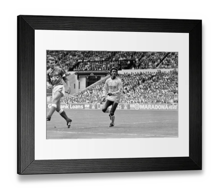 Framed Print : Everton 1-0 Coventry, Charity Shield football match at Wembley Stadium, London