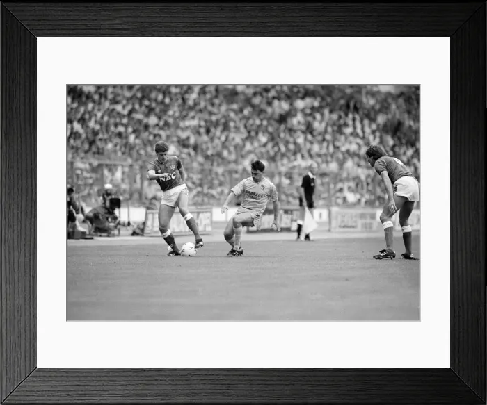 Framed Print : Everton 1-0 Coventry, Charity Shield football match at Wembley Stadium, London Framed Print : Everton 1-0 Coventry, Charity Shield football match at Wembley Stadium, London