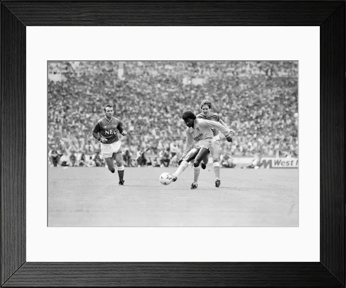 Framed Print : Everton 1-0 Coventry, Charity Shield football match at Wembley Stadium, London Framed Print : Everton 1-0 Coventry, Charity Shield football match at Wembley Stadium, London