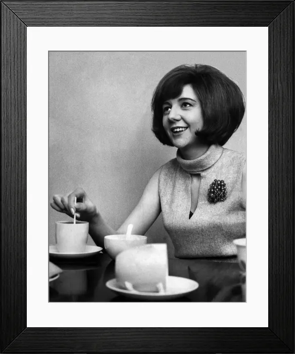 Framed Print : Cilla Black, Singer, 19th February 1964 Framed Print : Cilla Black, Singer, 19th February 1964