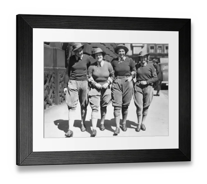Framed Print : Land Army Girls out and about in Reading. Circa 1942