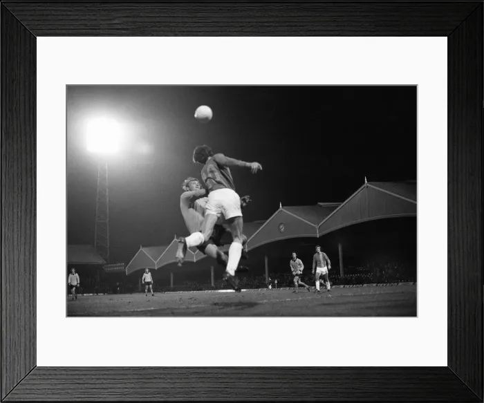 Framed Print : Wolves 4-1 Lokomotive Leipzig, UEFA Cup 2nd leg, match at Molineux Stadium Framed Print : Wolves 4-1 Lokomotive Leipzig, UEFA Cup 2nd leg, match at Molineux Stadium