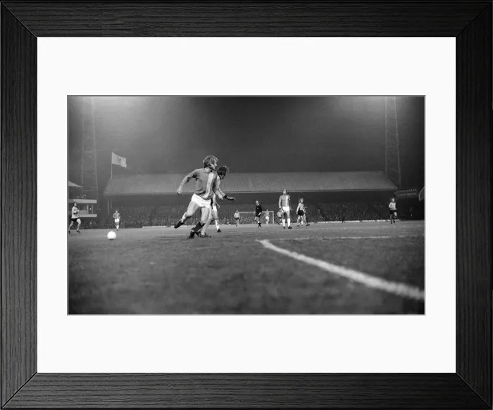 Framed Print : Wolves 4-1 Lokomotive Leipzig, UEFA Cup 2nd leg, match at Molineux Stadium Framed Print : Wolves 4-1 Lokomotive Leipzig, UEFA Cup 2nd leg, match at Molineux Stadium