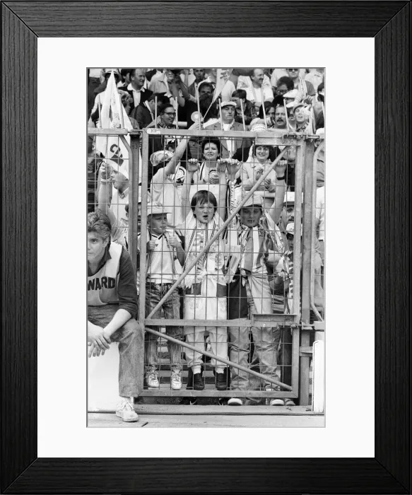 Framed Print : Everton 1-0 Coventry, Charity Shield football match at Wembley Stadium, London