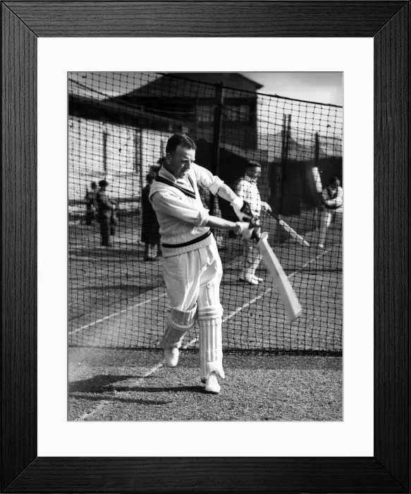Framed Print : Len Hopwood of Lancashire County Cricket Club. Circa 1939 Framed Print : Len Hopwood of Lancashire County Cricket Club. Circa 1939