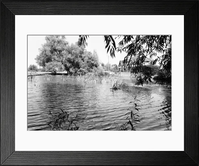 Framed Print : Village of Sherfield on Loddon, North Hampshire, August 1980 Framed Print : Village of Sherfield on Loddon, North Hampshire, August 1980