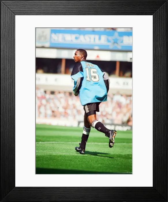 Framed Print : Newcastle 3-0 Coventry, premier league match at St James Park, Saturday 19th August 1995 Framed Print : Newcastle 3-0 Coventry, premier league match at St James Park, Saturday 19th August 1995