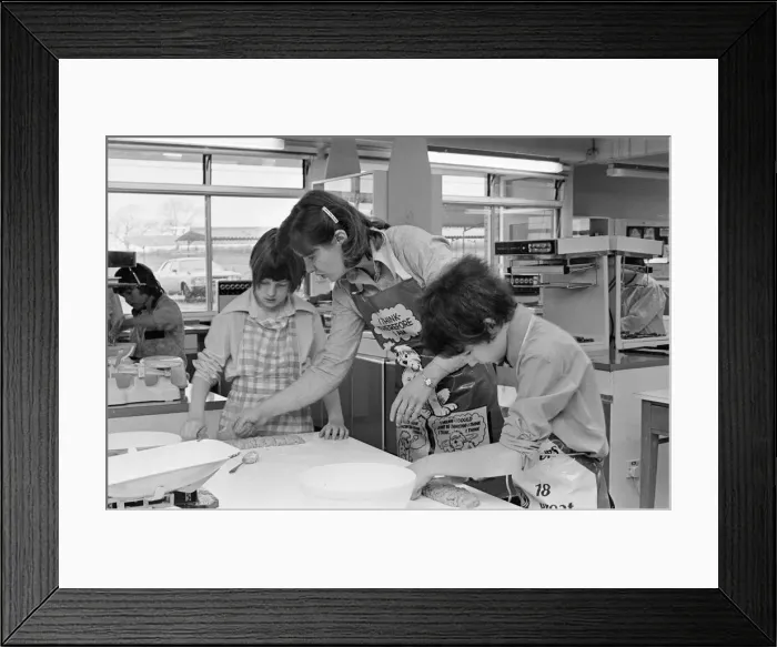 Framed Print : Northfield School, Billingham, Stockton-on-Tees, Circa 1978. Cookery Class