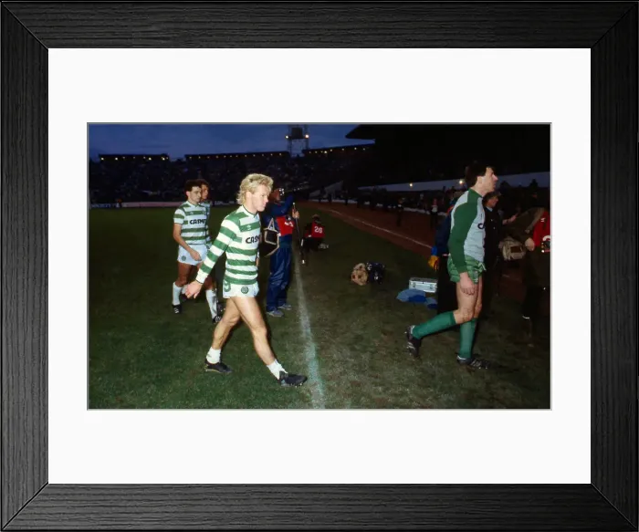 Framed Print : Maurice Johnston leaves pitch after match October 1986 Framed Print : Maurice Johnston leaves pitch after match October 1986