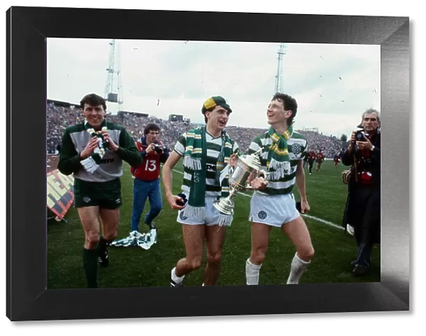 Paul McStay Celtic football player captain May 1985 With brother Willie McStay