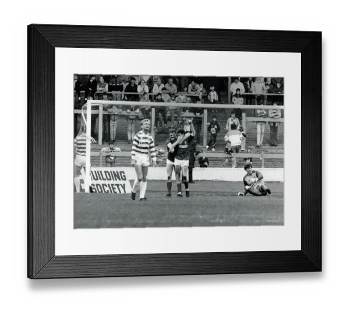 Framed Print : Pat Bonner Celtic goalkeeper 3rd May 1987 Sport football Celtic Packy Bonner