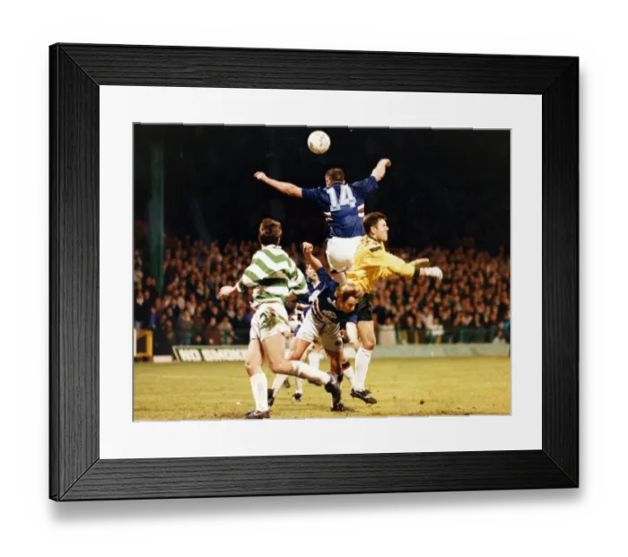 Framed Print : Pat Bonner Celtic goalkeeper Sport football Celtic Packy Bonner Celtic