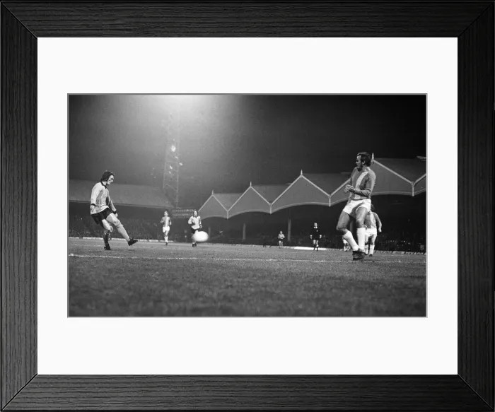 Framed Print : Wolves 4-1 Lokomotive Leipzig, UEFA Cup 2nd leg, match at Molineux Stadium