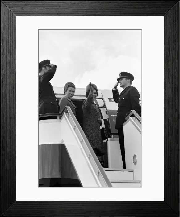 Framed Print : The Queen and Princess Anne, pictured at London Heathrow Airport, 2nd March 1970