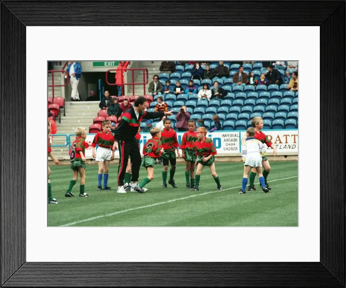 Framed Print : The first Huddersfield Giants home game at McAlpine stadium. Deighton Juniors Framed Print : The first Huddersfield Giants home game at McAlpine stadium. Deighton Juniors