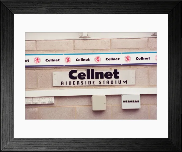 Framed Print : Chelsea 2 - 0 Middlesbrough, Premier League match held at the Cellnet Stadium Framed Print : Chelsea 2 - 0 Middlesbrough, Premier League match held at the Cellnet Stadium