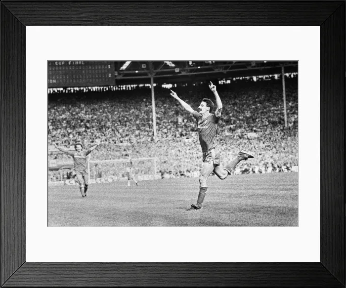 Framed Print : FA Cup Final at Wembley Stadium, London, Liverpool 3 v Everton 1 Framed Print : FA Cup Final at Wembley Stadium, London, Liverpool 3 v Everton 1