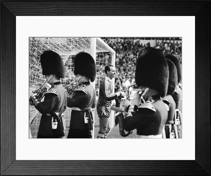 Framed Print : Liverpool 3-1 Everton, FA Cup Final, Wembley Stadium, London, Saturday Framed Print : Liverpool 3-1 Everton, FA Cup Final, Wembley Stadium, London, Saturday