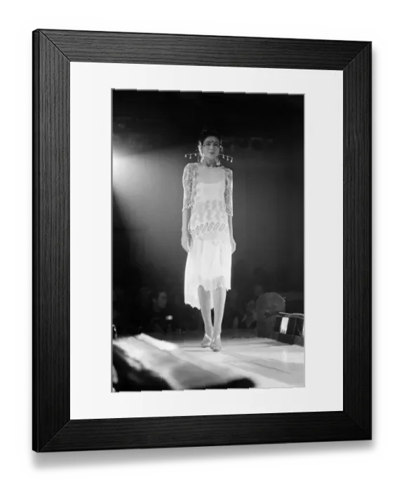 Framed Print : Zandra Rhodes Fashion Show, Olympia, London, October 1980 Framed Print : Zandra Rhodes Fashion Show, Olympia, London, October 1980