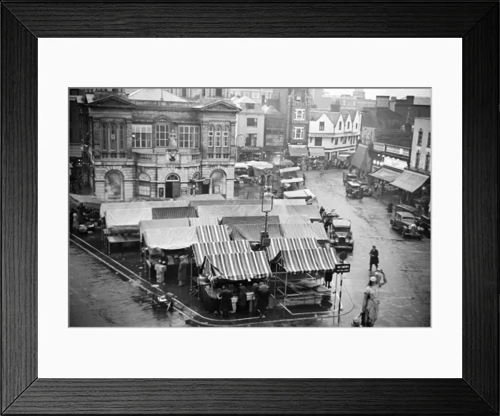 Framed Print : Kingston Market October 1936 Framed Print : Kingston Market October 1936