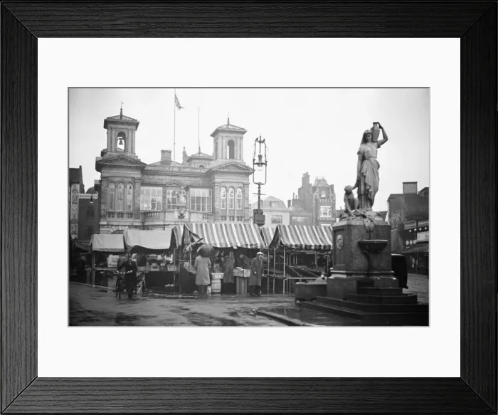 Framed Print : Kingston Market October 1936 Framed Print : Kingston Market October 1936