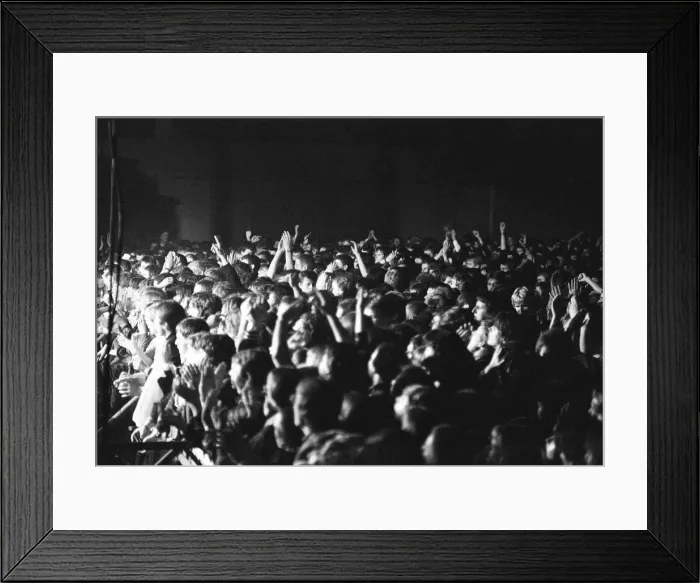 Framed Print : The Jam, punk rock / mod revival band, in concert at the Bracknell Leisure Centre Framed Print : The Jam, punk rock / mod revival band, in concert at the Bracknell Leisure Centre