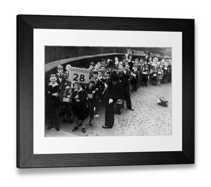 Framed Print : Children of All Saints School, Gateshead, arriving at Gateshead Station for Framed Print : Children of All Saints School, Gateshead, arriving at Gateshead Station for