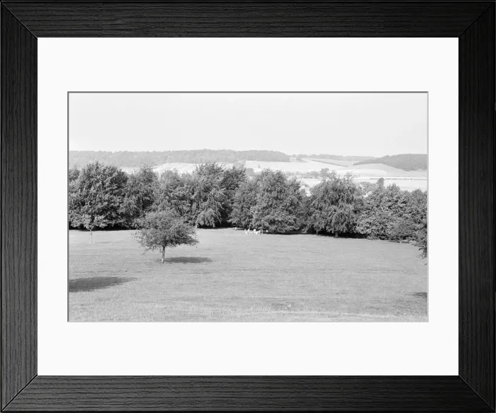 Framed Print : Arthur Newbery Park, Tilehurst, Reading, Berkshire, September 1980 Framed Print : Arthur Newbery Park, Tilehurst, Reading, Berkshire, September 1980