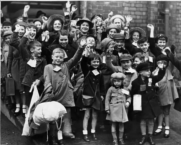 Bound for the country - South Shields Children who are to live in the country under