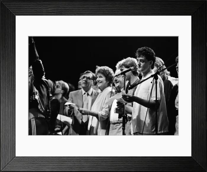 Framed Print : Liver Aid at Liverpool Empire Theatre. 20th September 1985
