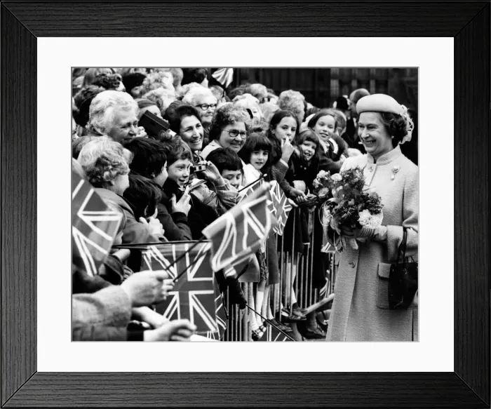 Framed Print : Queen Elizabeth II is all smiles as she meets the people of Warrington, Cheshire Framed Print : Queen Elizabeth II is all smiles as she meets the people of Warrington, Cheshire
